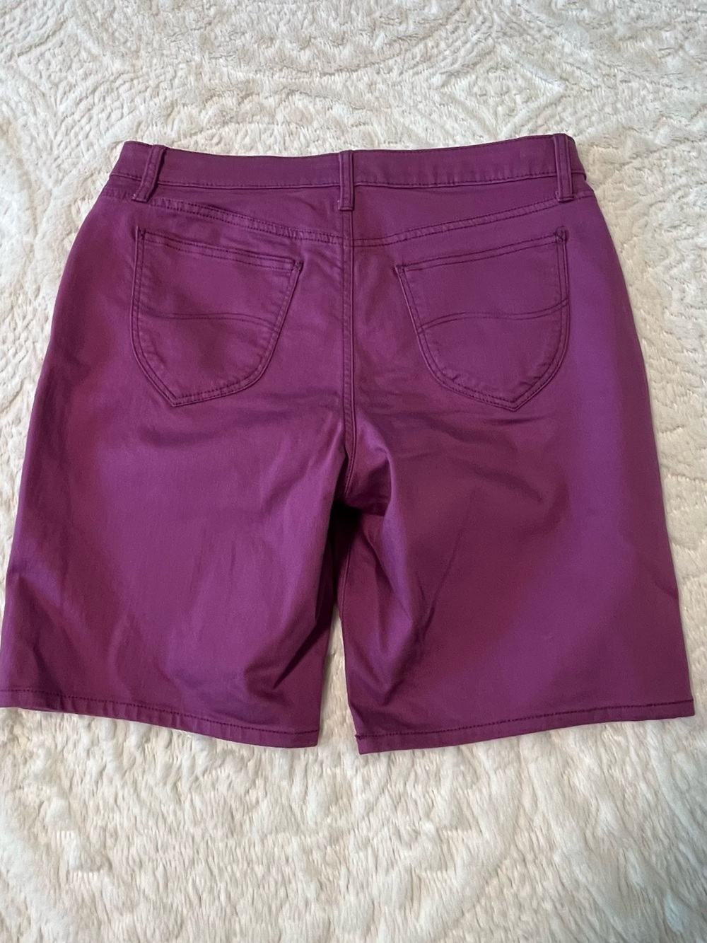 Lee Riders Midrise Bermuda Shorts in Plum Size 12 - Picture 7 of 8